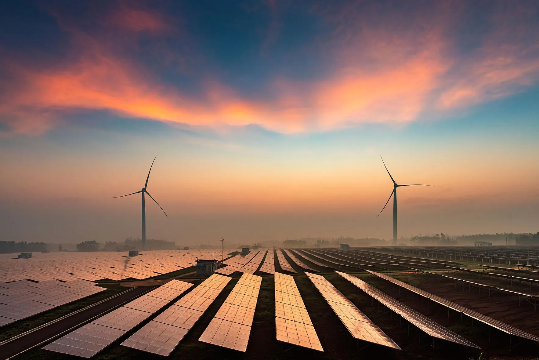 éolienne et panneau