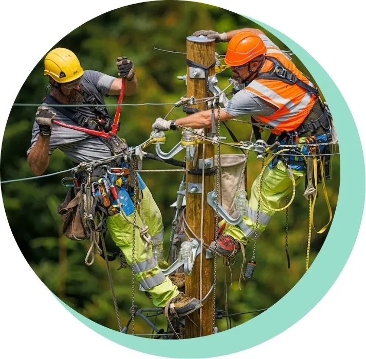 Collaborateurs actifs sur une ligne moyenne tension